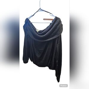 sz large NWT black cropped off shoulder top Dance and Marvel